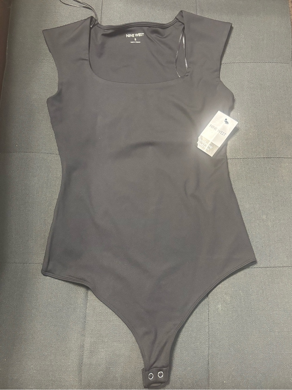 Nine West Girls' Black One-Piece Bodysuit Size S NWT Retail $30.00
